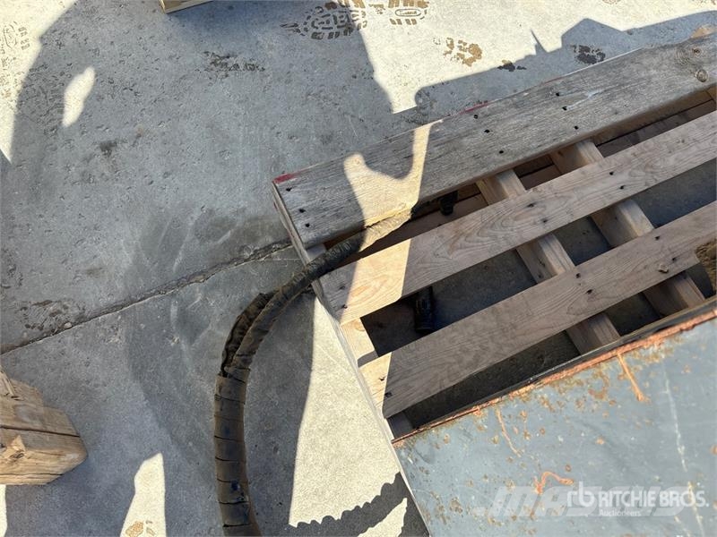 Bobcat 72 Sweeper 72 in Skid Steer Sweeper فرش