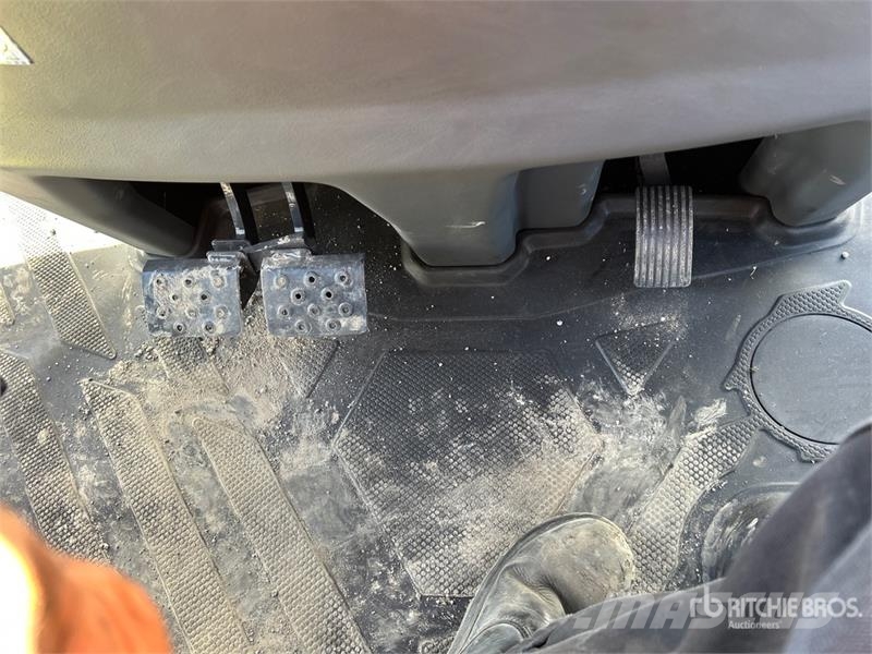 Bobcat B760 Kotrórakodók