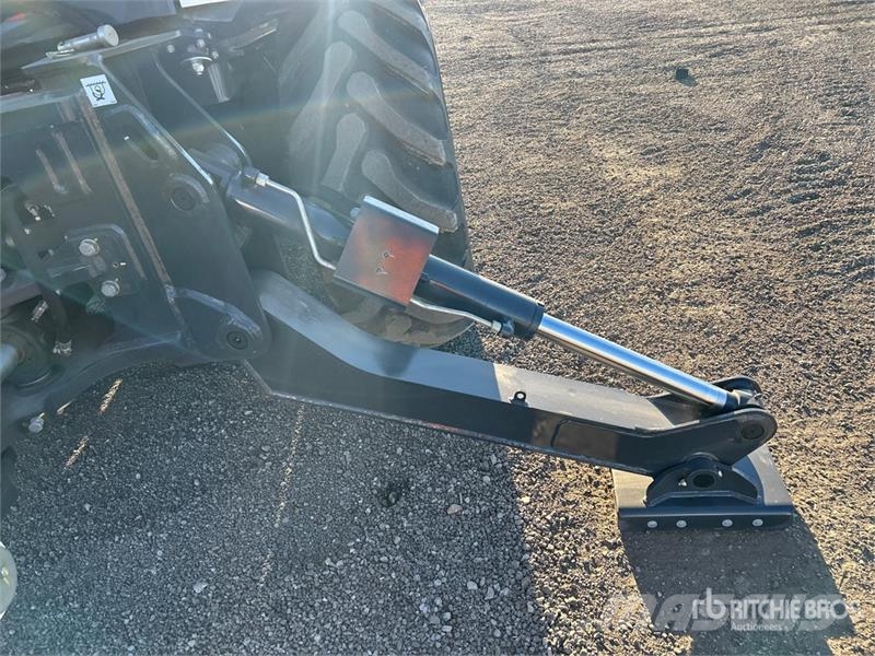 Bobcat B760 لوادر ذات جرافات عكسية
