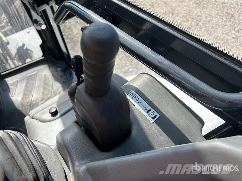 Bobcat B760 Kotrórakodók
