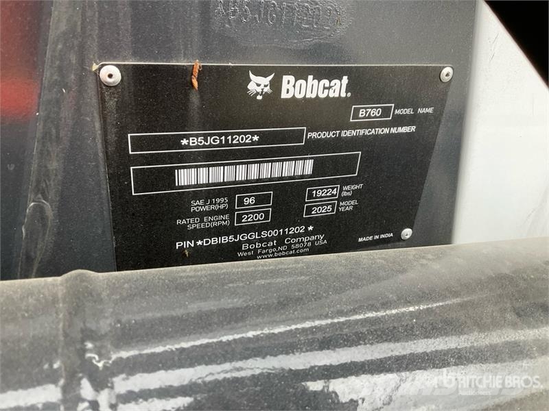 Bobcat B760 لوادر ذات جرافات عكسية