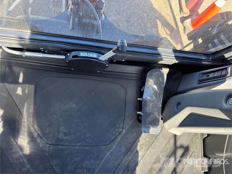 Bobcat B760 バックホーローダー