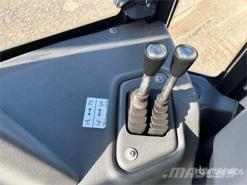 Bobcat B760 Kotrórakodók