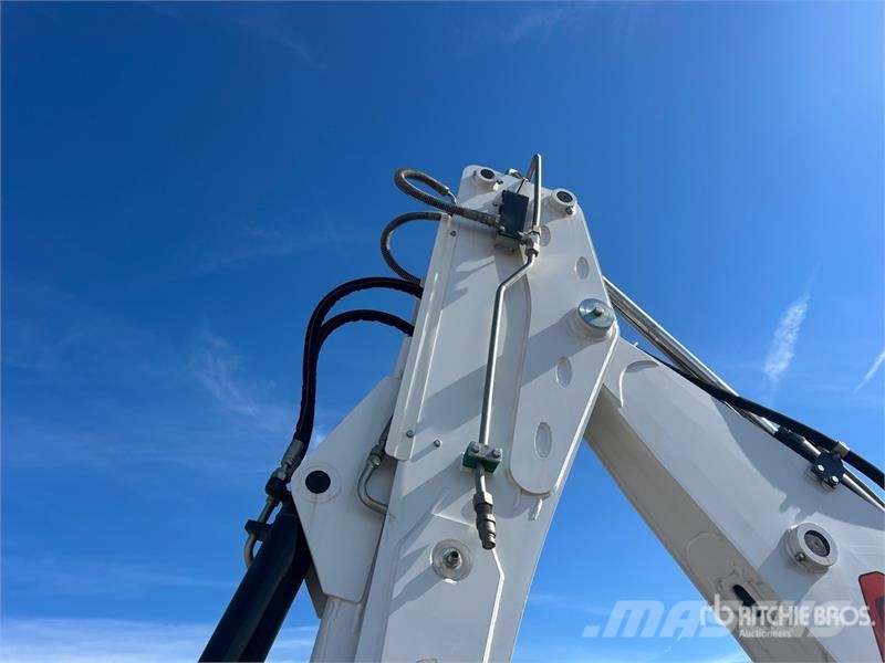 Bobcat B760 Kotrórakodók