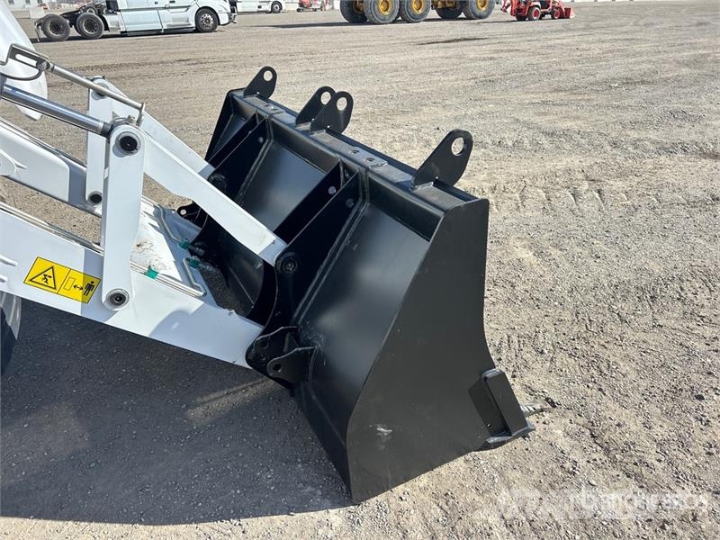 Bobcat B760 Tractopelle