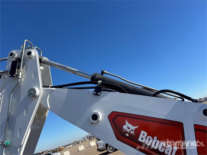 Bobcat B760 バックホーローダー