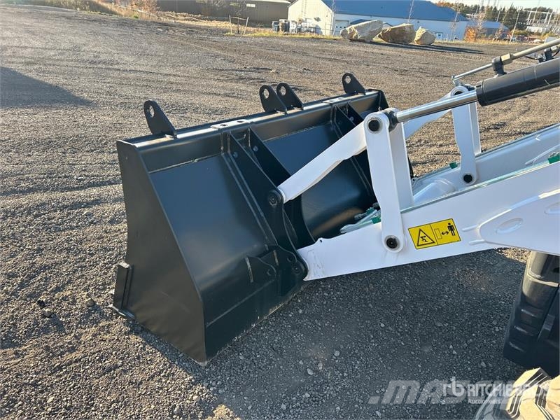 Bobcat B760 لوادر ذات جرافات عكسية