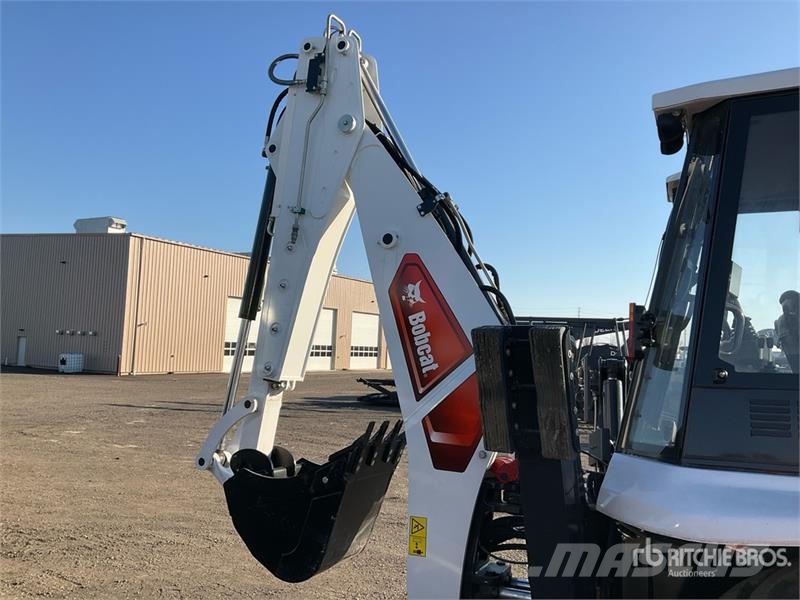 Bobcat B760 لوادر ذات جرافات عكسية