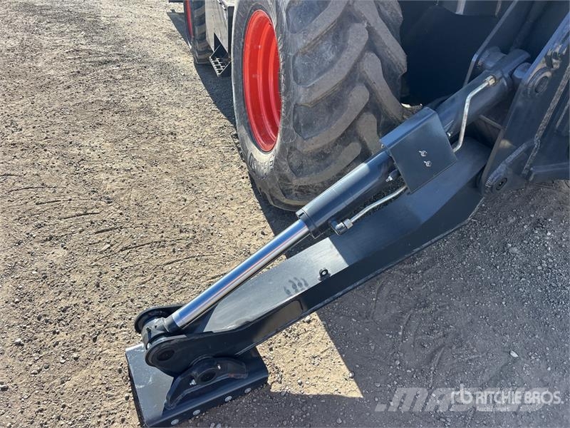 Bobcat B760 Tractopelle