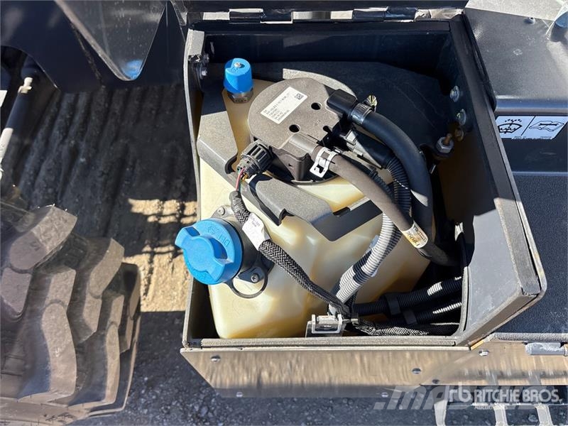Bobcat B760 バックホーローダー