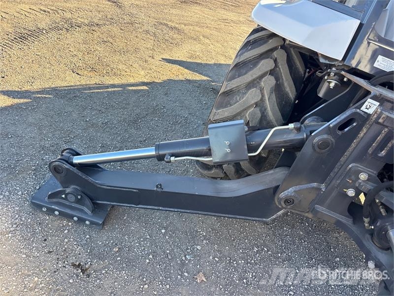 Bobcat B760 バックホーローダー