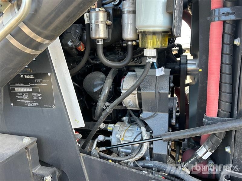Bobcat B760 Kotrórakodók