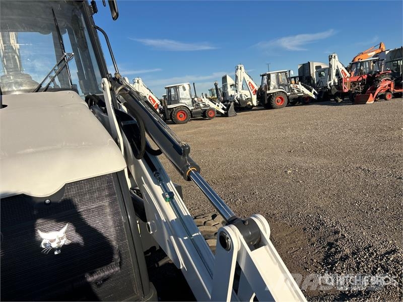 Bobcat B760 لوادر ذات جرافات عكسية