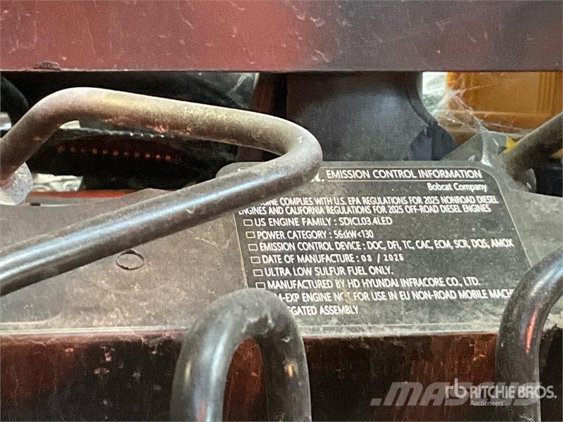 Bobcat B760 لوادر ذات جرافات عكسية