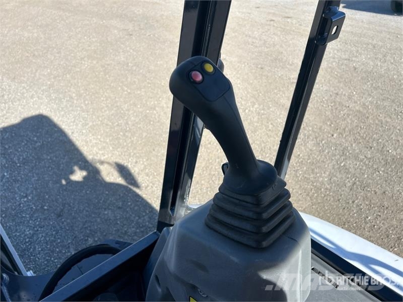 Bobcat B760 Kotrórakodók