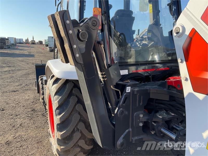 Bobcat B760 لوادر ذات جرافات عكسية