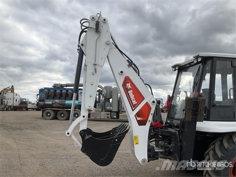 Bobcat B760 لوادر ذات جرافات عكسية