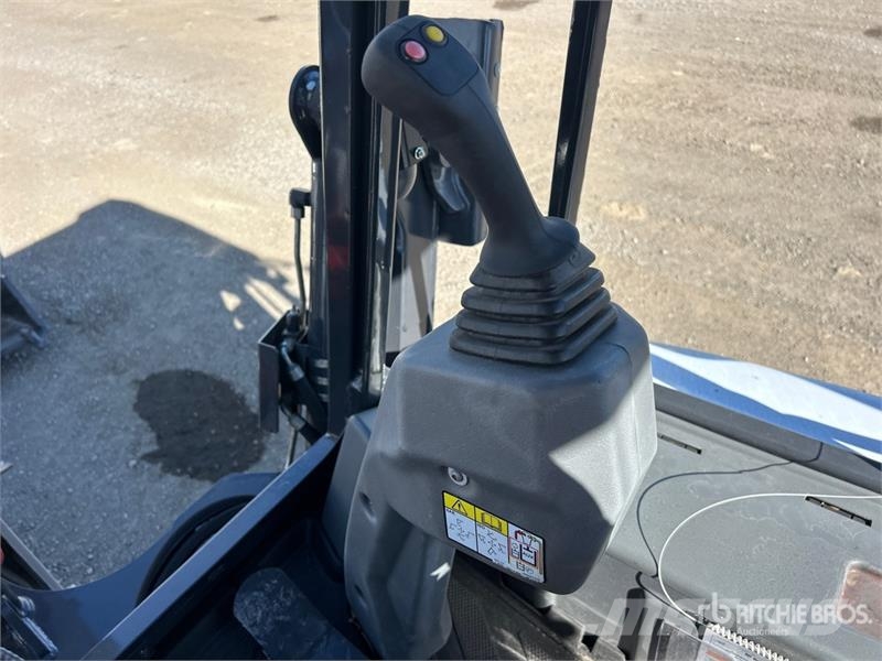 Bobcat B760 Tractopelle