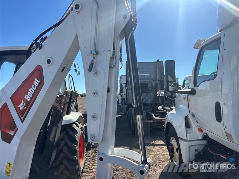 Bobcat B760 バックホーローダー