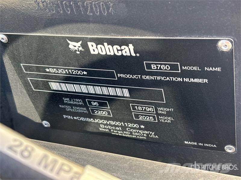 Bobcat B760 バックホーローダー