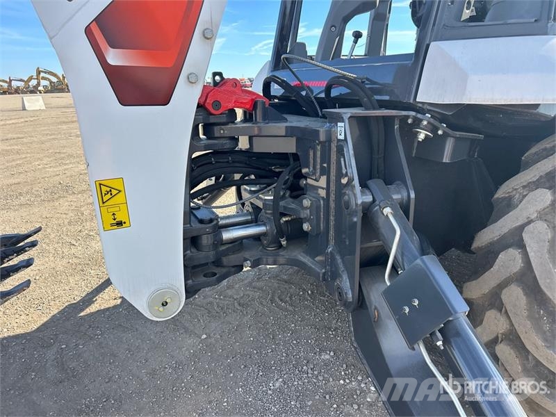 Bobcat B760 Tractopelle