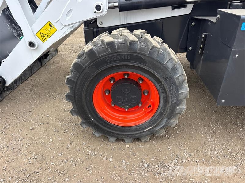 Bobcat B760 لوادر ذات جرافات عكسية