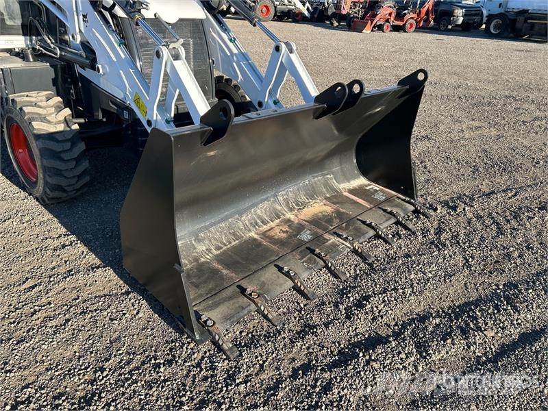 Bobcat B760 لوادر ذات جرافات عكسية