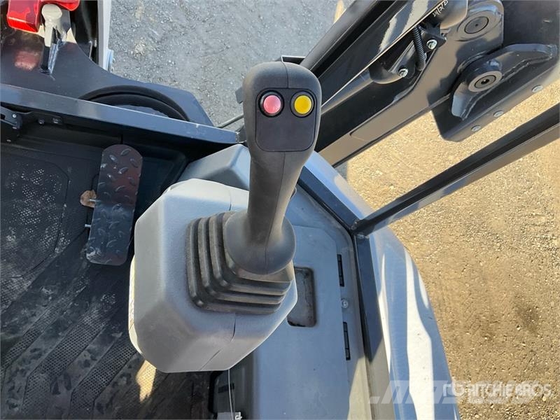 Bobcat B760 Kotrórakodók