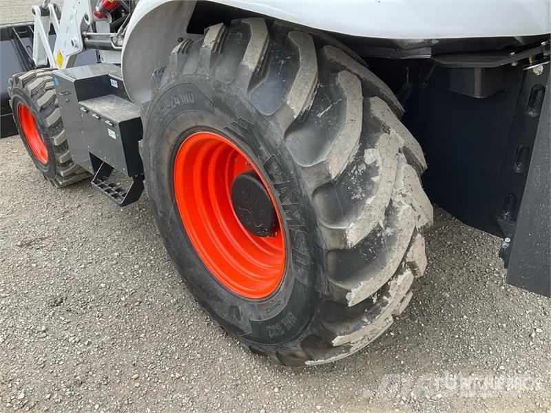 Bobcat B760 لوادر ذات جرافات عكسية