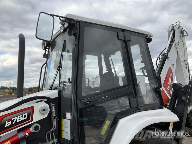 Bobcat B760 لوادر ذات جرافات عكسية