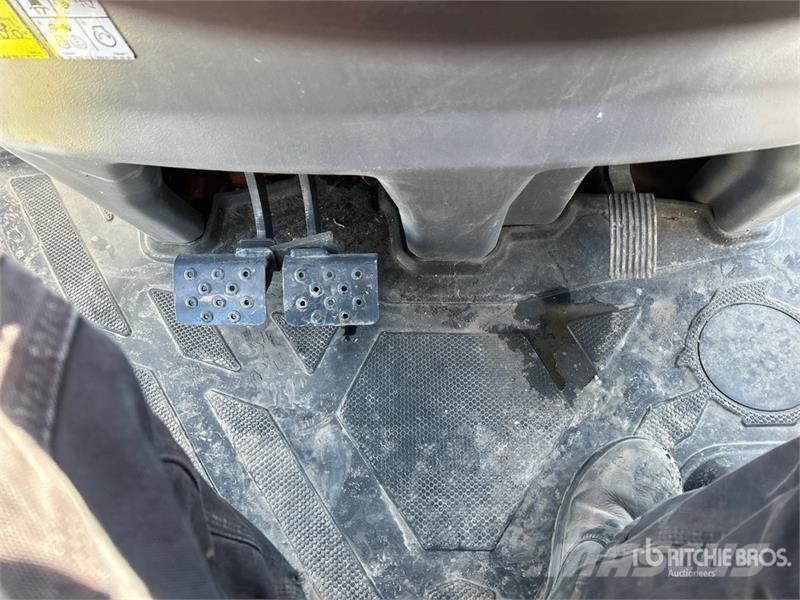 Bobcat B760 Kotrórakodók