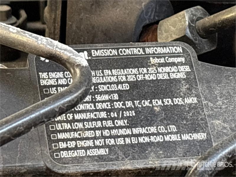Bobcat B760 バックホーローダー