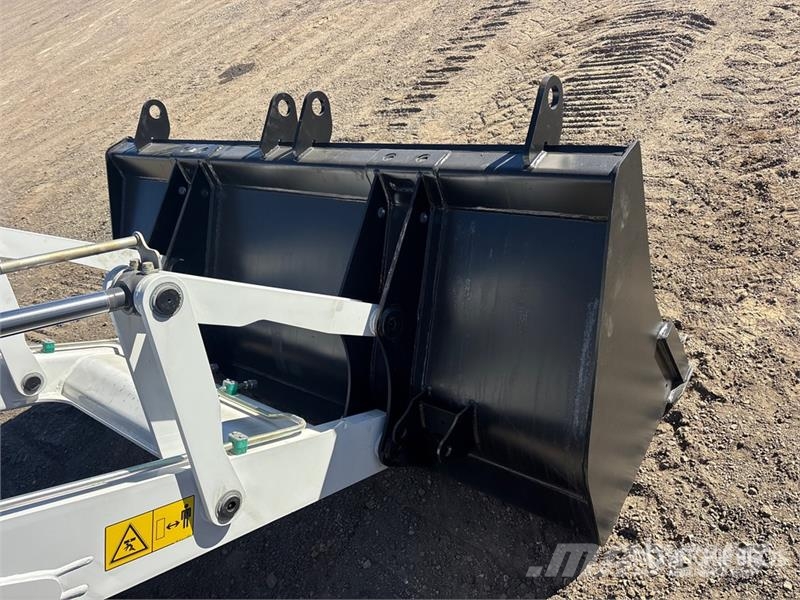 Bobcat B760 バックホーローダー