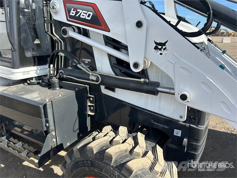 Bobcat B760 Tractopelle