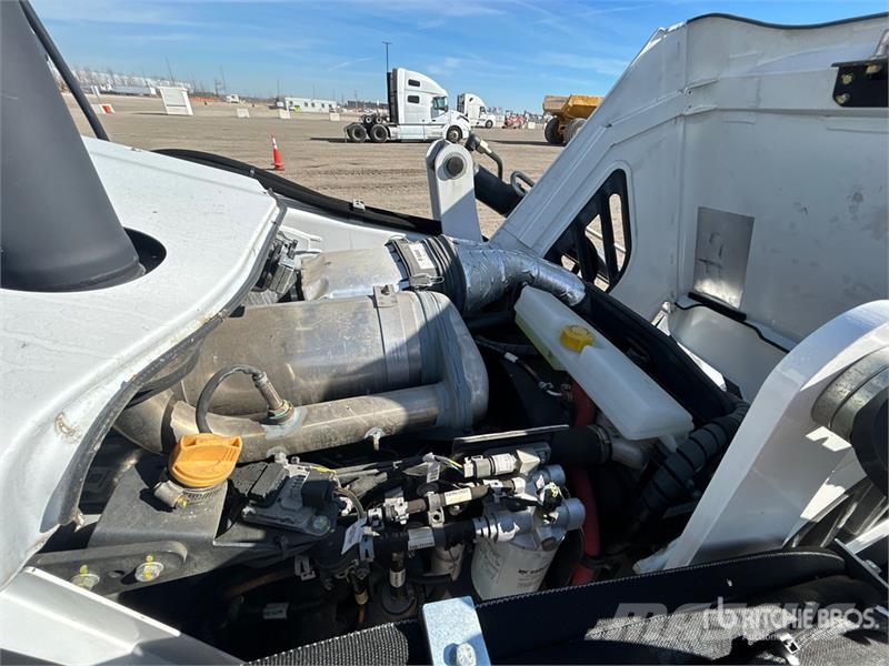 Bobcat B760 Tractopelle