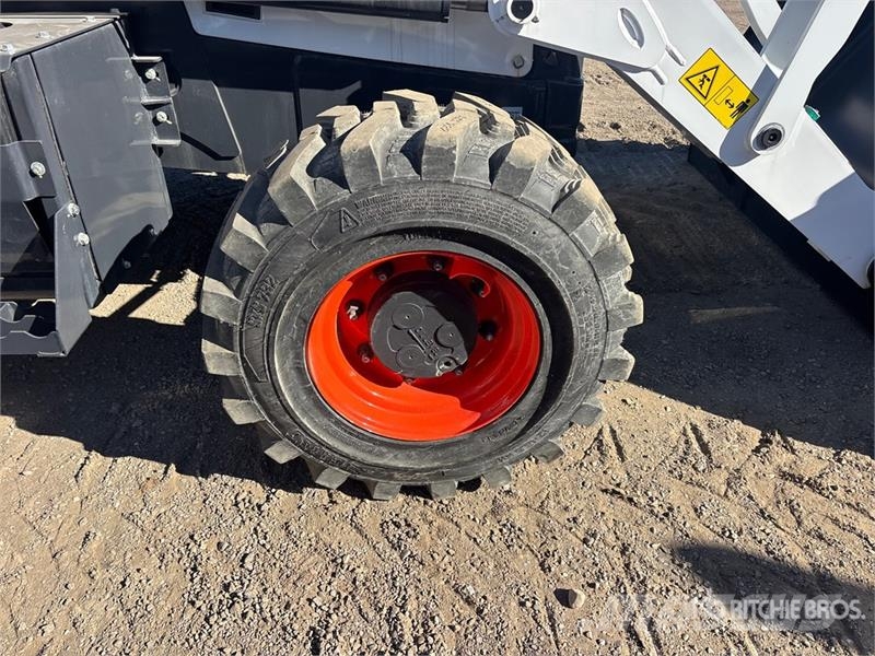 Bobcat B760 バックホーローダー