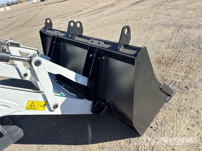 Bobcat B760 バックホーローダー