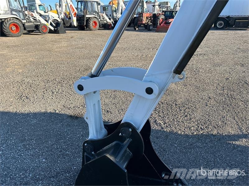 Bobcat B760 لوادر ذات جرافات عكسية