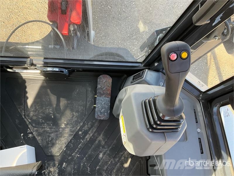 Bobcat B760 Terne