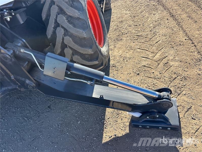 Bobcat B760 バックホーローダー