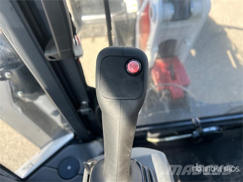 Bobcat B760 Kotrórakodók