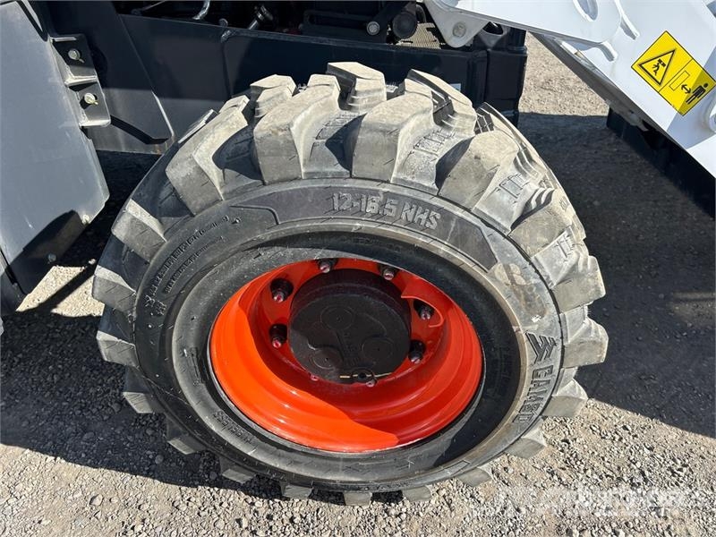 Bobcat B760 Tractopelle
