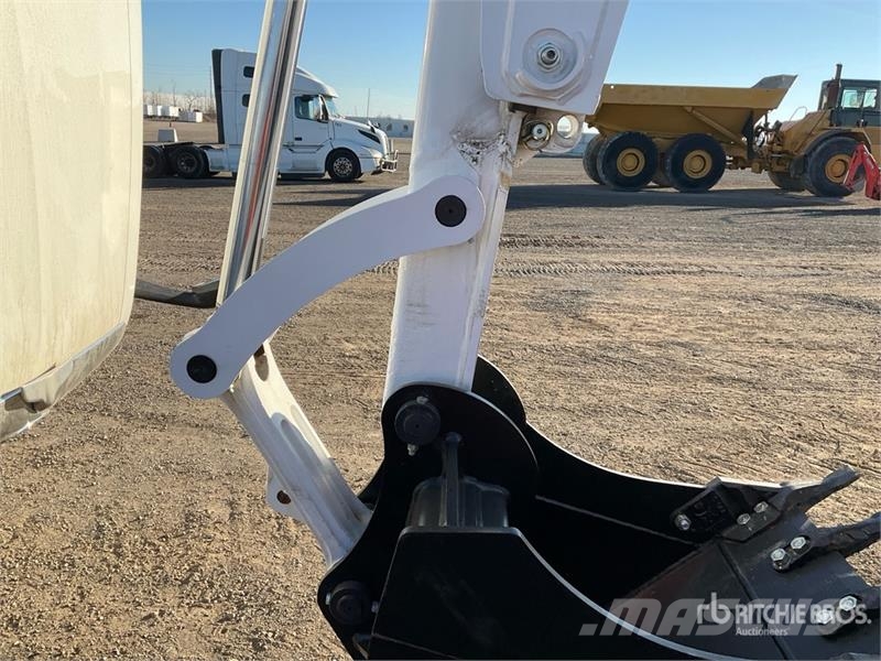 Bobcat B760 Kotrórakodók