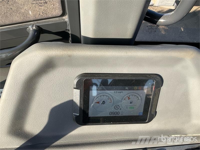 Bobcat B760 لوادر ذات جرافات عكسية