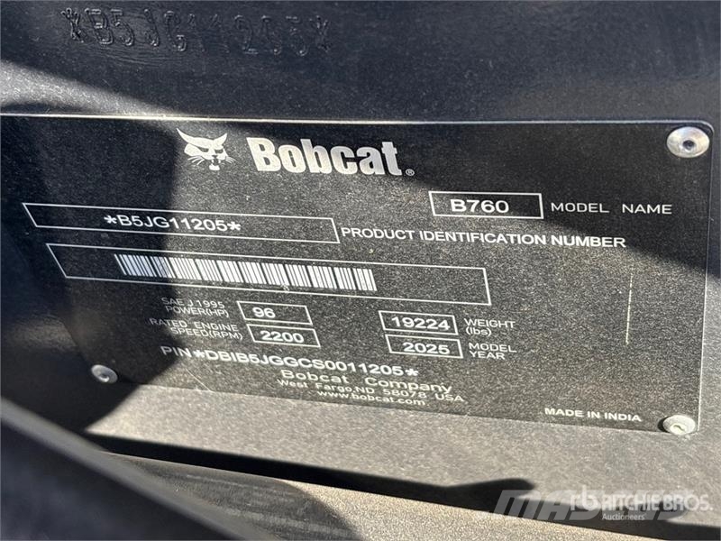 Bobcat B760 バックホーローダー