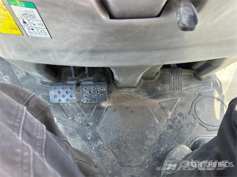 Bobcat B760 Terne