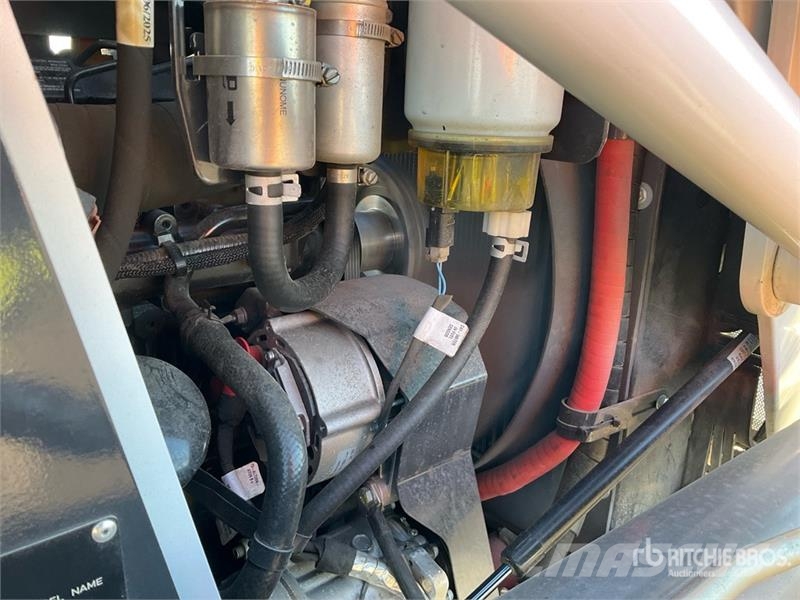 Bobcat B760 Kotrórakodók