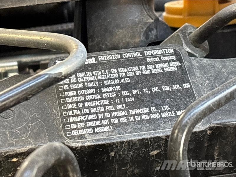 Bobcat B760 バックホーローダー