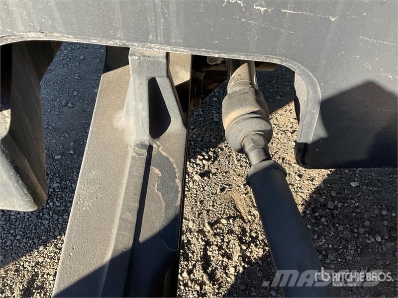 Bobcat B760 Kotrórakodók