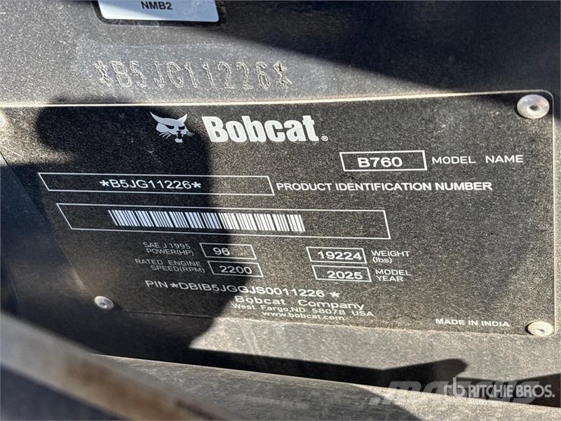 Bobcat B760 バックホーローダー